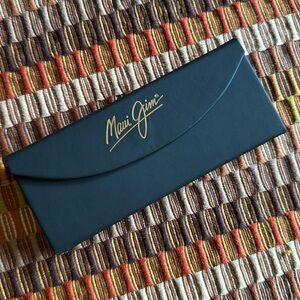 New Maui Jim sunglass case.
